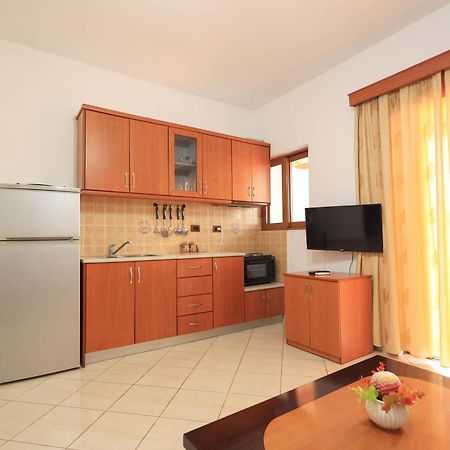Kejsi Apartaments Sarande Luaran gambar