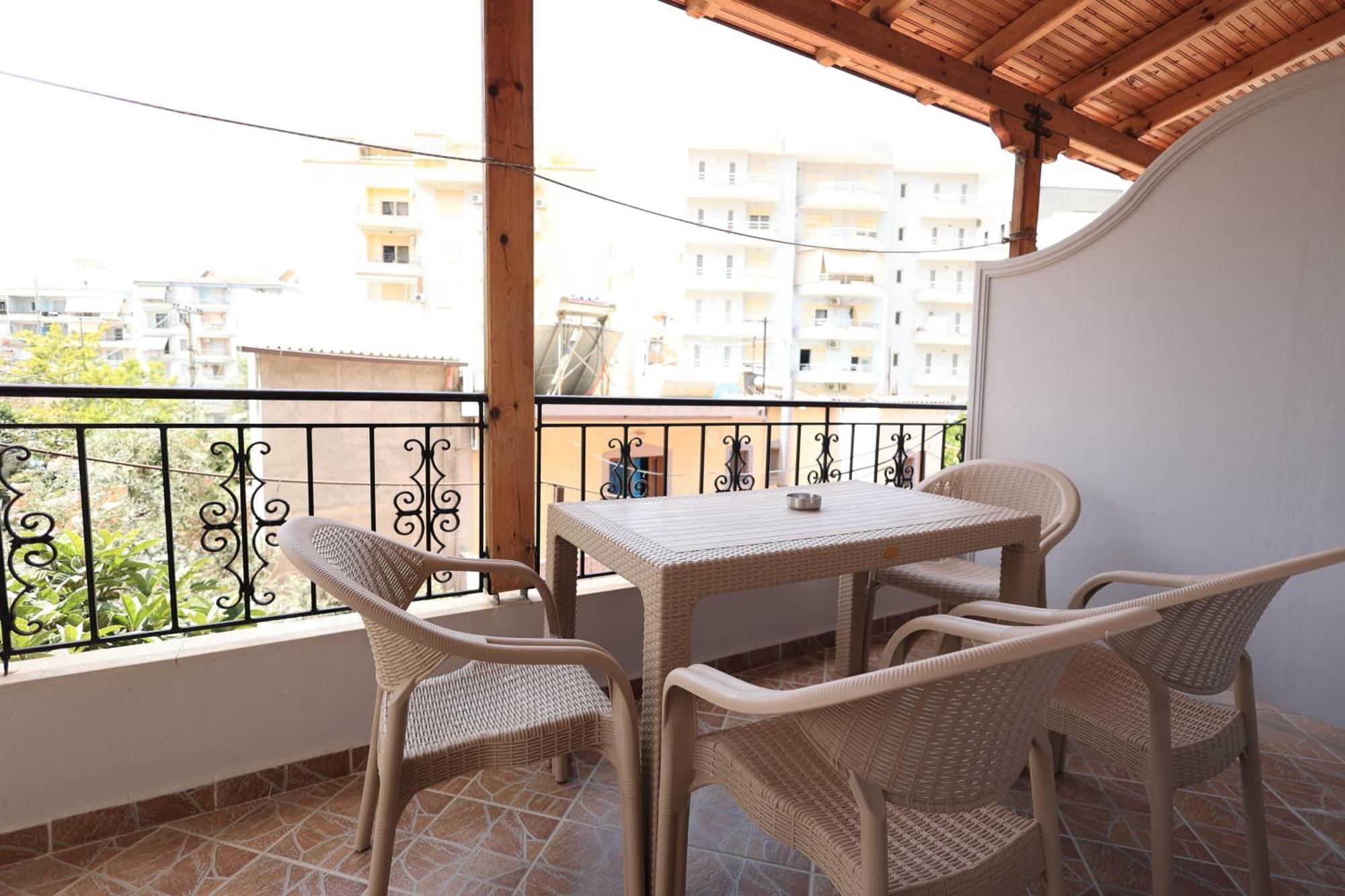 Kejsi Apartaments Sarande Luaran gambar